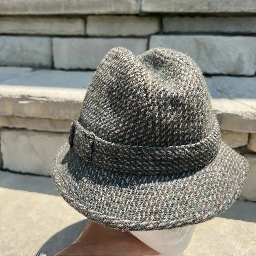 VINTAGE Debenhama made in Luton beds, UK wool tweed hat Sz S